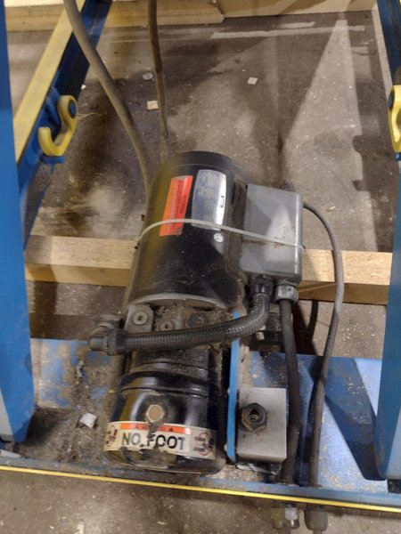 3,500 LBS X 30" X 96" BISHAMON HYDRAULIC SCISSOR LIFT TABLE WITH ROLLER TOP: STOCK #20966