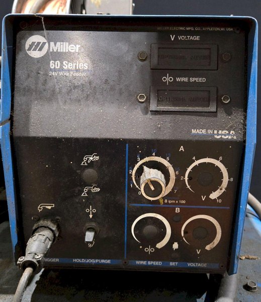 MILLER CP-302 MIG WELDER WITH 60 SERIES 24V WIRE FEEDER USED
