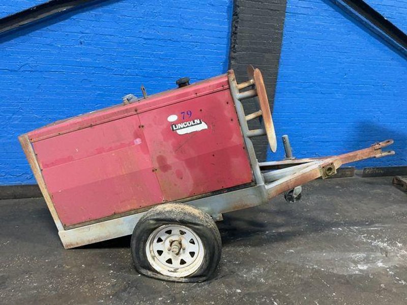 Lincoln Electric 300 Amp Welder - Ranger 300dlx