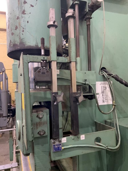 240 TON X 10' BETENBENDER HYDRAULIC PRESS BRAKE: STOCK #80837