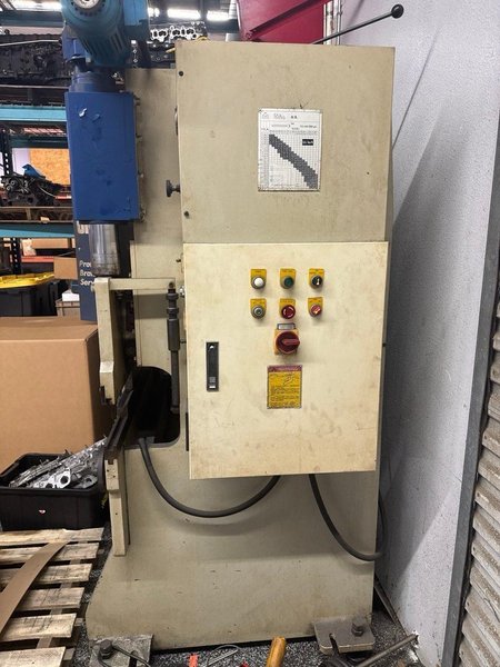 33 Ton x 4′ Birmingham HB-3350 Hydraulic Press Brake, 2004