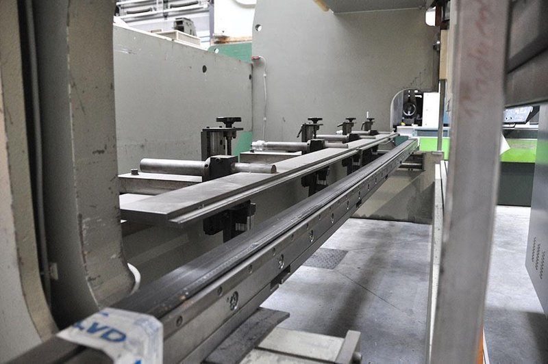 Safan - CNCL 300 ton x 5100 mm CNC