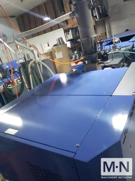 110 TON 4.8 OZ JSW MODEL J1000ADS-110U ELECTRIC INJECTION MOLDING MACHINE MFG 2020 DELIVERED NEW 2022
