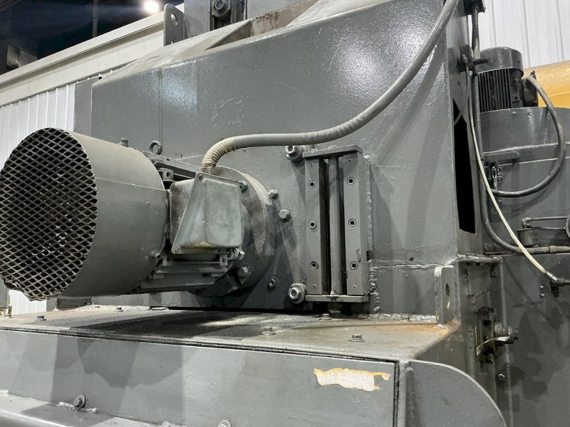 5 CU FT X 15 HP WHEELABRATOR TUMBLAST RUBBER BELT SHOT BLAST CABINET: YOBRO #25013