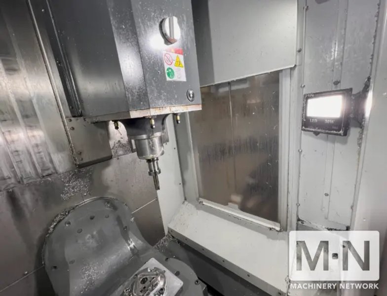 HAAS UMC-500 CNC 5-Axis Vertical Machining Center, 2023 with 20 station Pallet Pool