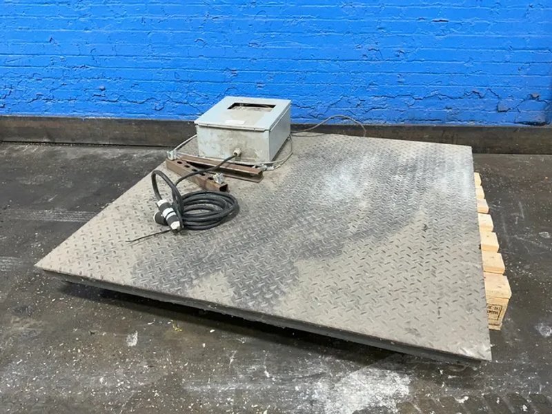 Arlyn Scales  5000 Lbs / 48” X 48” Scale
