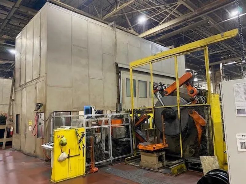 USED FUKUI 1,100 TON STRAIGHT SIDE TRANSFER PRESS MODEL TTD1100T2, Year: 1996
