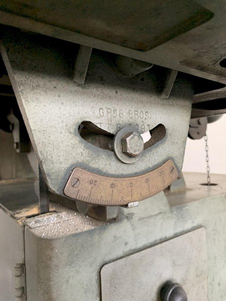 18" GROB NS18 VERTICAL BANDSAW. STOCK # 0683824.