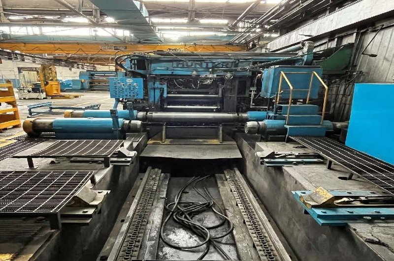 9 ” (228 mm) X 22” (559 mm) X 40” (1016 mm) HUNTER 4 HIGH ROLLING MILL (14533)