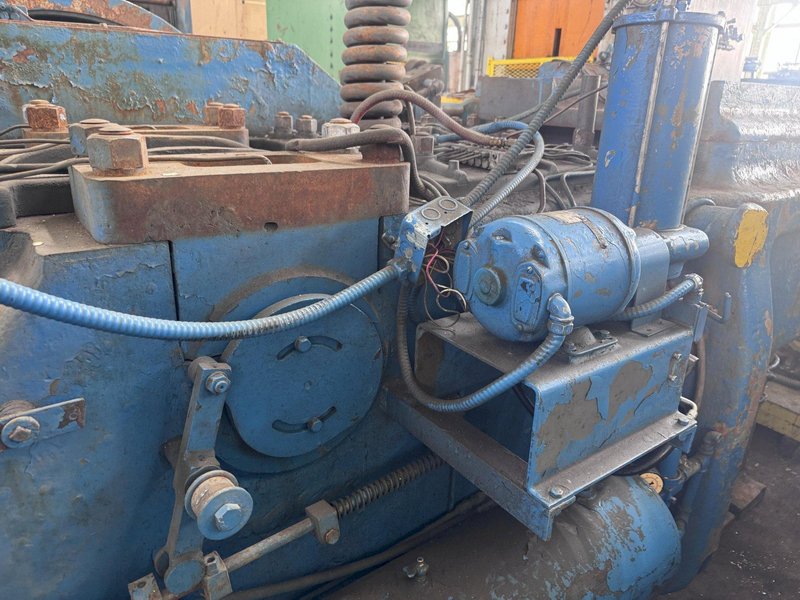 2-1/2" HILL ACME MODEL # XN UPSETTER: STOCK #80438"