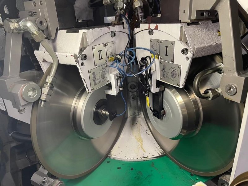 11" X 39" JUNKER JUCRANK 5000/50 CNC CRANKSHAFT GRINDING MACHINE. STOCK # 0328726
