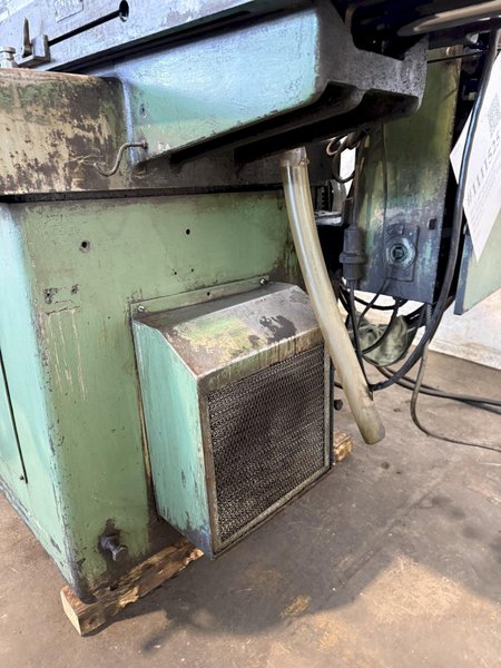 10" X 30" DOALL MODEL HL-1030 HYDRAULIC SURFACE GRINDER. STOCK # 1111525.