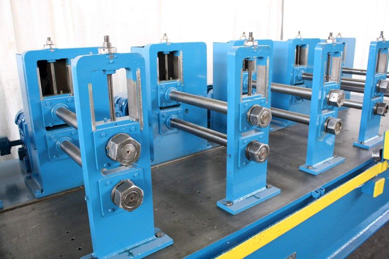 12 STAND X 2.5" X 24" BRADBURY ROLLFORMER: STOCK #64205