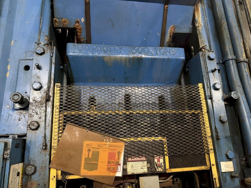 1500 TON BLISS #29 KNUCKLE JOINT PRESS WITH 15" STROKE. STOCK # 0328326