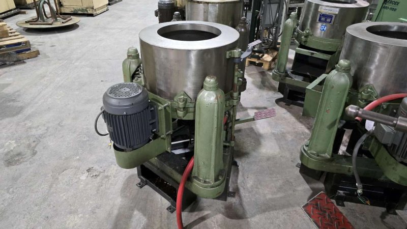 HSIN DER 25LB Capacity STM-20 Parts Centrifuge - 3 of 6