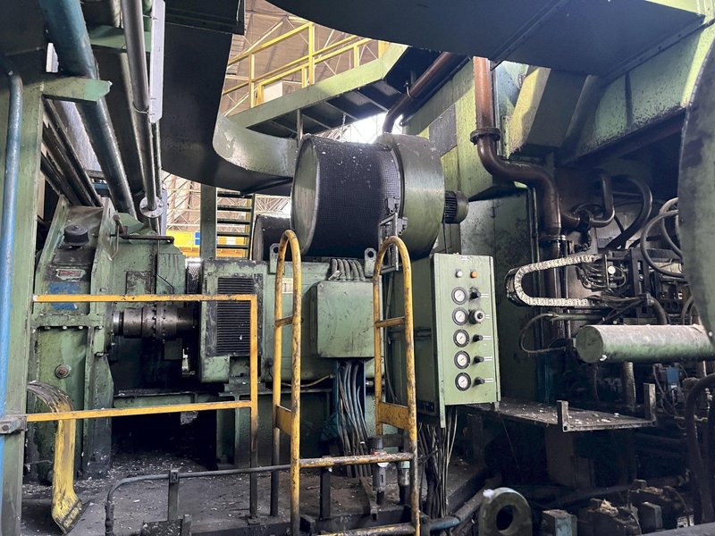 PICKLING LINE WITH REVERSING 4HI SKIN PASS MILL