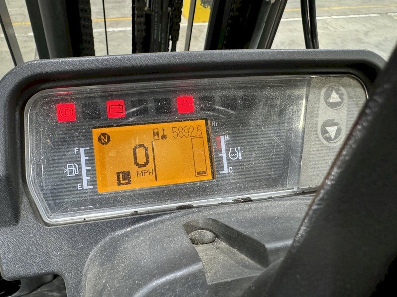 5000 LB MITSUBISHI MODEL #FGC25N LP GAS FORKLIFT: STOCK #78305