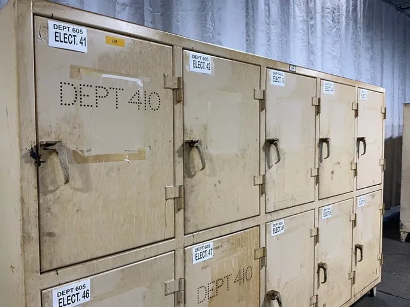 Strong Hold  10 Doors  Lockers