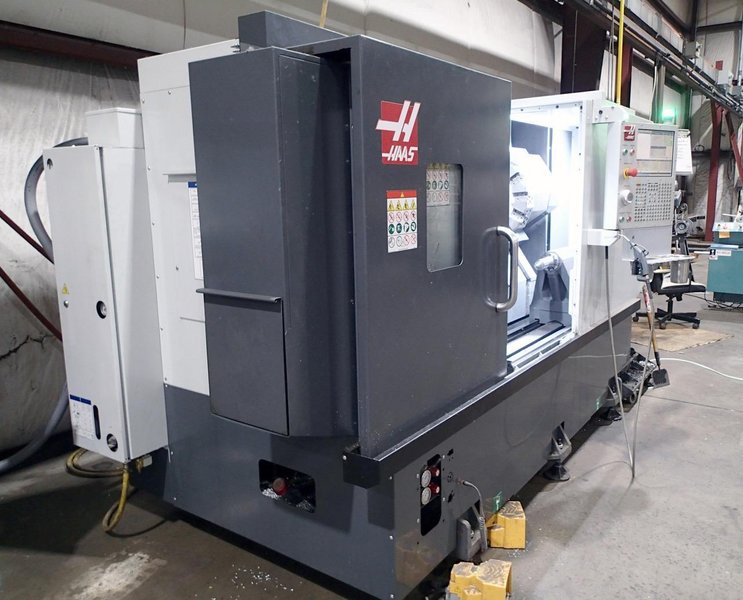 Haas ST-35 CNC Lathe, 2022 – Programmable Tailstock, Presetter, 12″ Chuck, Conveyor