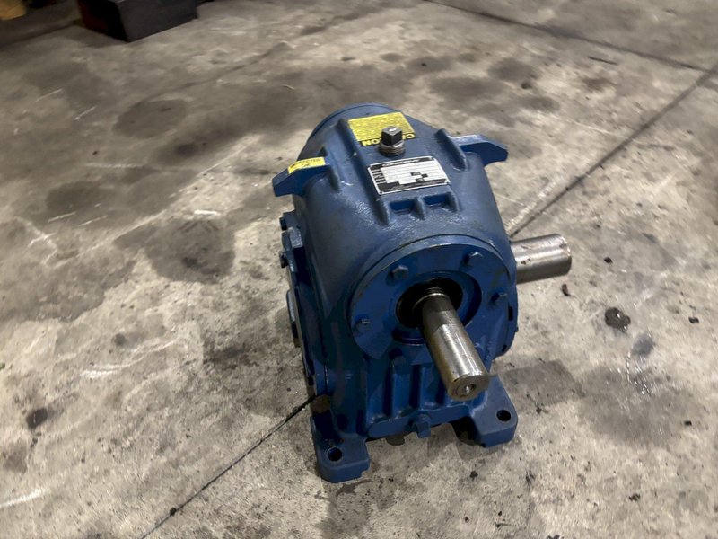 30:1 RATIO CONEDRIVE MODEL #H040-4 REDUCER GEARBOX: YOBRO #23892