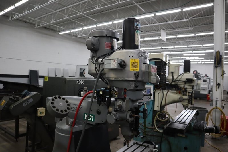 Bridgeport Series I-2HP Vertical Knee Mill, Acu-Rite 2-Axis DRO, Kurt Power Draw Bar, Mitutoyo Scale, X-Axis Power Feed, Chrome Ways