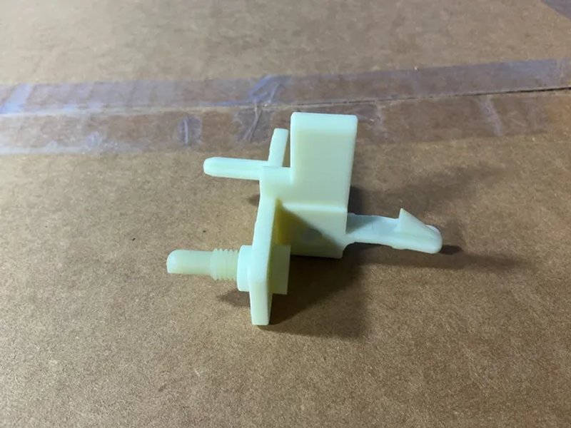 Infiniti Plastics &amp; Engineering Inc. Front Door Clips - 1781