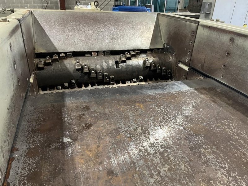 52" Wide Republic Single Shaft Shredder, Model RZL52-200-S-15-3-80-D, 200hp