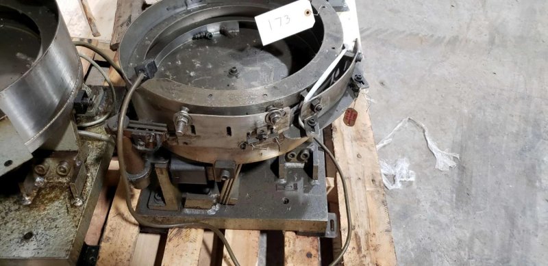 18" CW Feeder Bowl