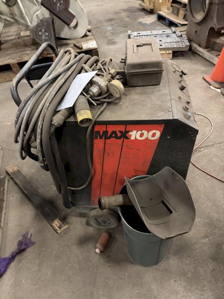 102"/120" X 360" CUTTING SYSTEMS/HYPERTHERM HPR-260 PLASMA CUTTING TABLE. STOCK # 1086826