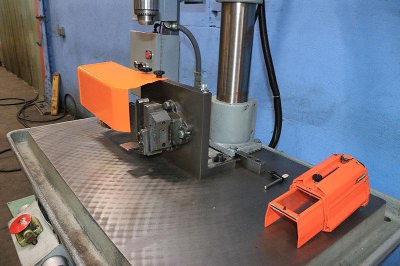 20" CLAUSING VARIABLE SPEED DRILL PRESS 
w/ PRODUCTION TABLE MODEL: 2287