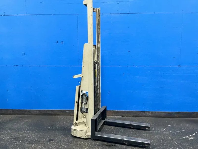 Crown 1500 Lbs Electric Walk Behind Pallet Stacker - 15b-s