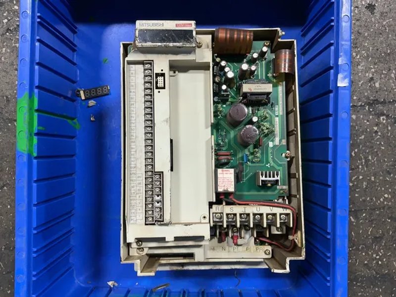 Mitsubishi Electric 7.5 Kw Freqrol A200 Variable Frequency Inverter - Fr-a240-7.5k
