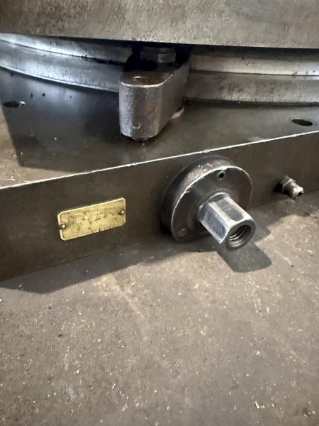 30" X 30" DEVLIEG MANUAL LIFT ROTARY TABLE. STOCK # 0220826