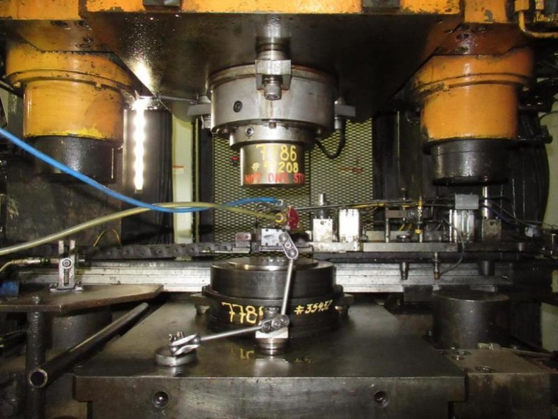300 TON KIESSELBACH STRAIGHT SIDE HYDRAULIC PRESS: STOCK #12327