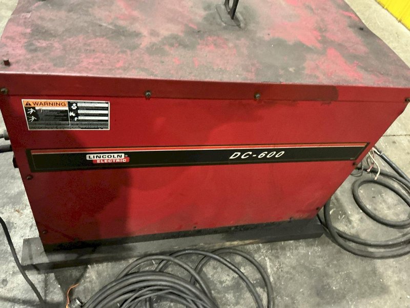 600 AMP LINCOLN MODEL DC-600 WELDER: YOBRO #26007