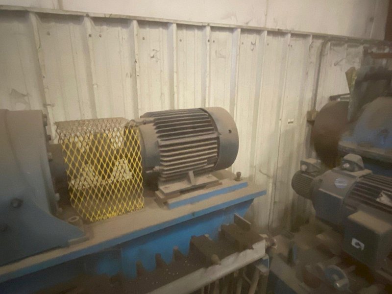 18" X 5.50" X 20,000 LB PRO ECO SLITTING LINE. STOCK # 0519221