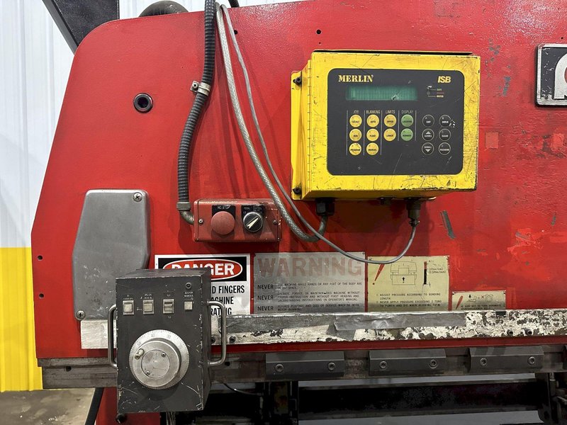 80 TON x 8' AMADA MODEL #RG-80 HYDRAULIC PRESS BRAKE NC9-EX CONTROL: STOCK #19753