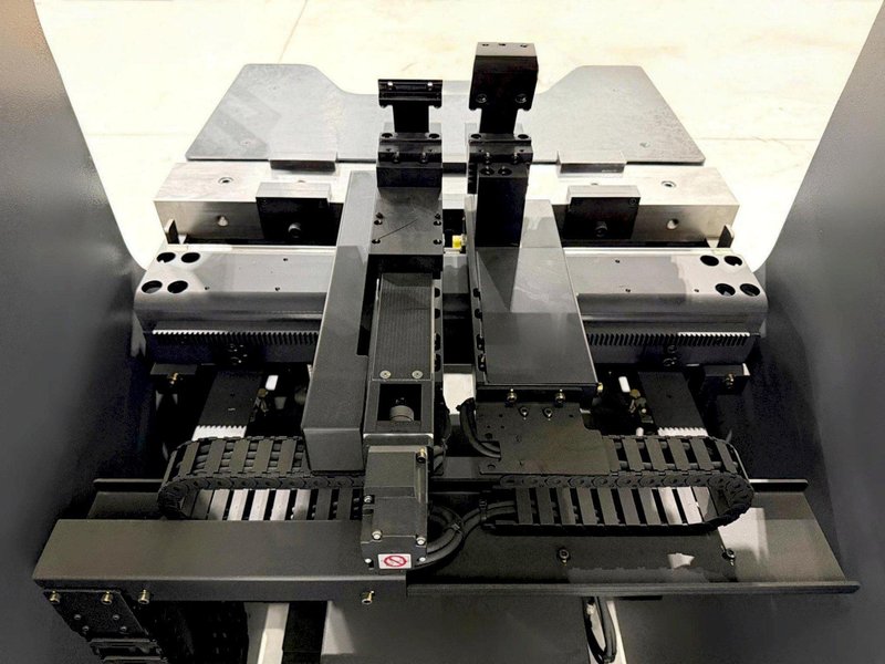 Mitsubishi Diamond BB306 30 Ton 5-Axis Electric Press Brake