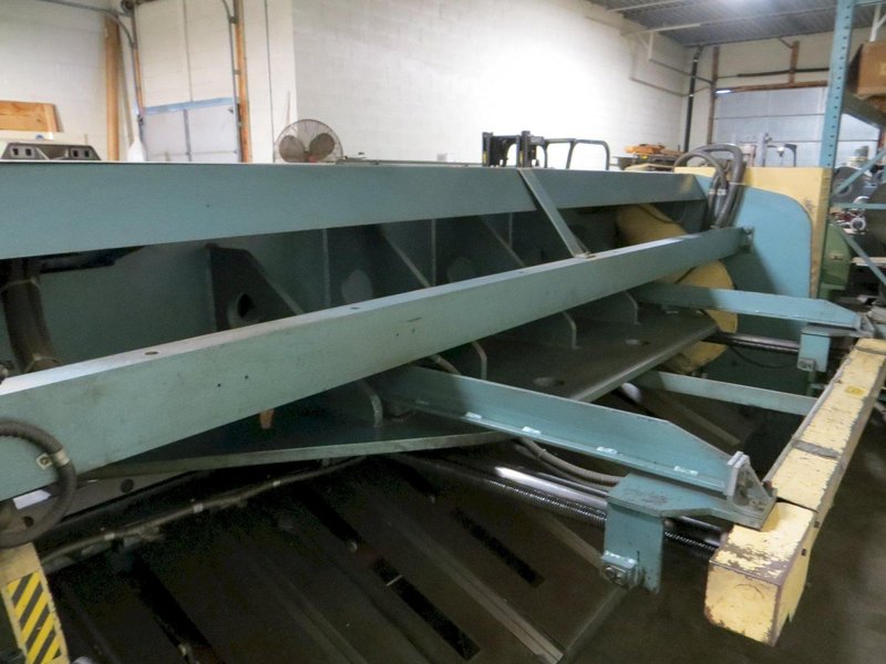 3/16" x 10 ft. Amada Mechanical Power Shear Model M-3045