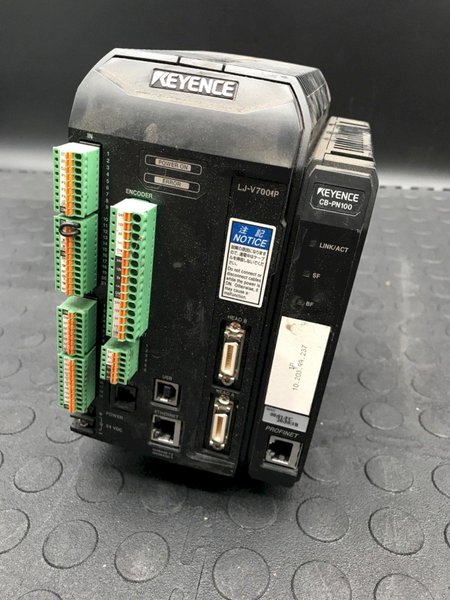 KEYENCE LJ-V7001P Laser Displacement Controller w/ CB-PN100 USED