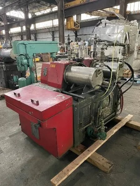 Premier 460 Volt Hm15ii Dual Chamber Media Mill - Hm15ii