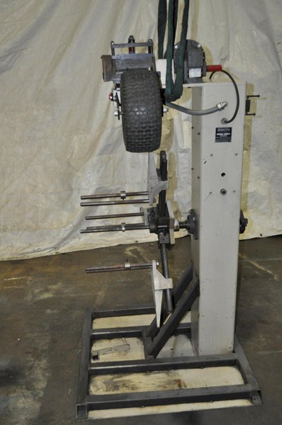 600 LB X 6" DURANT UNCOILER STRAIGHTENER