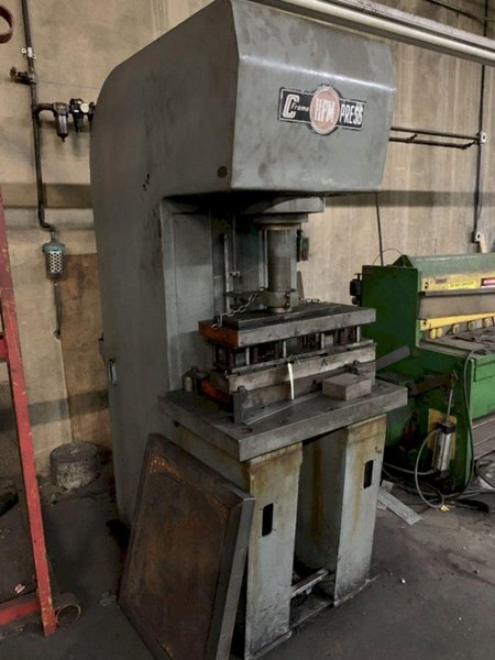 15 TON HPM C-15 C FRAME HYDRAULIC PRESS. STOCK # 0732320