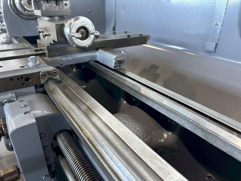 13" X 36" CLAUSING-COLCHESTER ENGINE LATHE. STOCK # 1166323