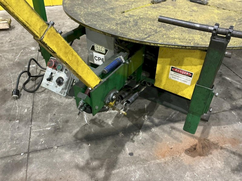 9,000 LB X 72" AWC ACCRA WIRE CONTROLS MODEL #F-400 HORIZONTAL PALLET TYPE COIL REEL UNCOILER: YOBRO #24941