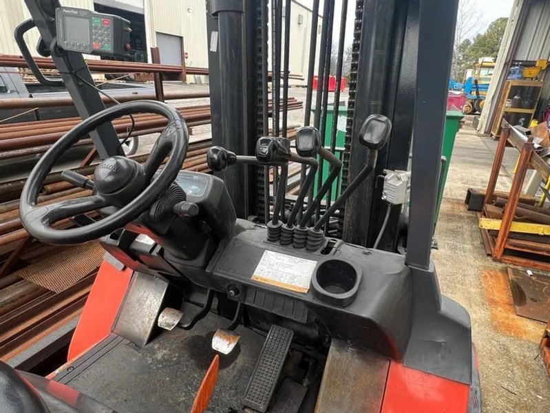 15,500 LB. TOYOTA 7FGCU70 FORKLIFT. STOCK #1219525