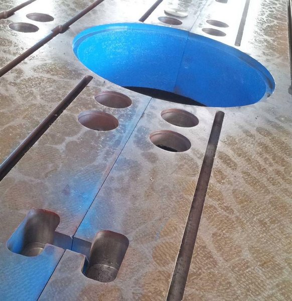 Floor Plates &amp; Work Tables