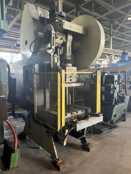 75 TON NIAGARA MODEL M-75 GAP FRAME PRESS, 8" STROKE: STOCK #17078