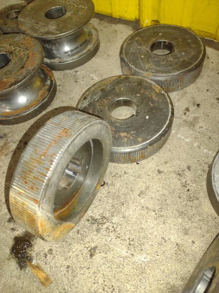 2" X 2" X 1/4" TAURING MODEL #BS50HV HYDRAULIC ANGLE BENDING ROLL: YORBO #24869
