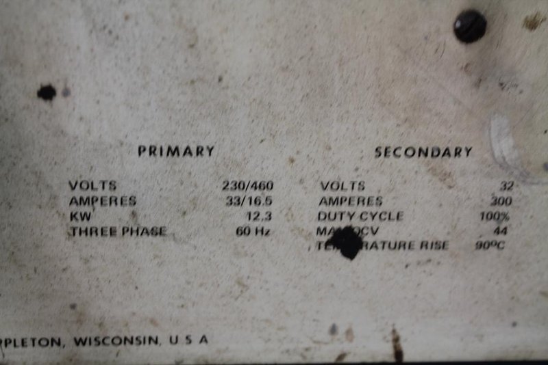 300 AMP MILLER MODEL CP - 300 WELDER: STOCK #62286